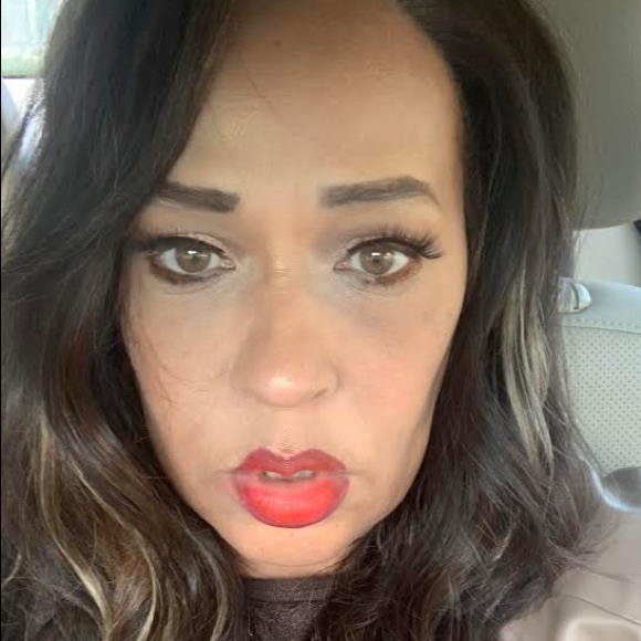 Meet your Posher, Robin - Picture 3 of 11